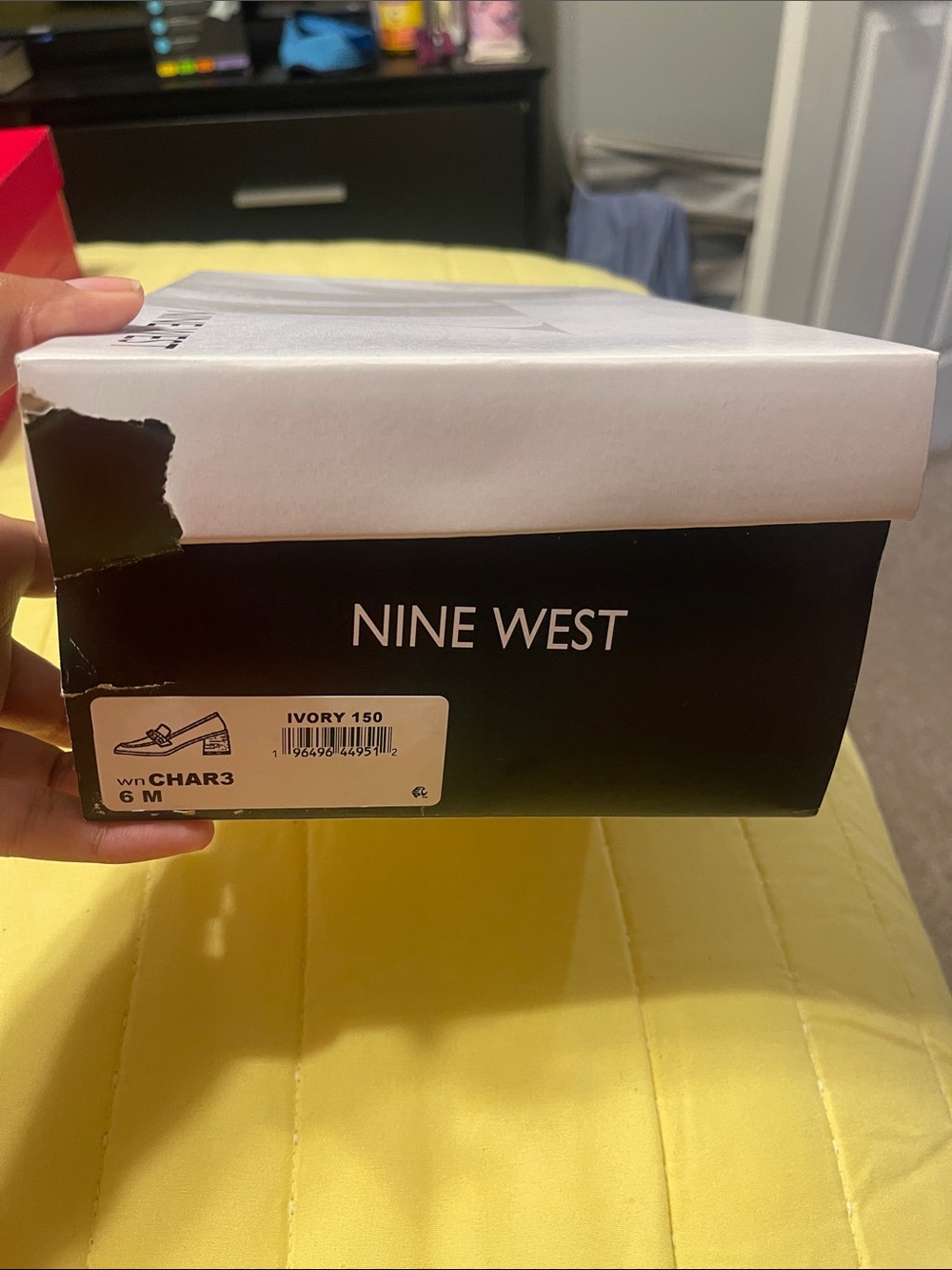 Cream Nine West Loafers size 6
